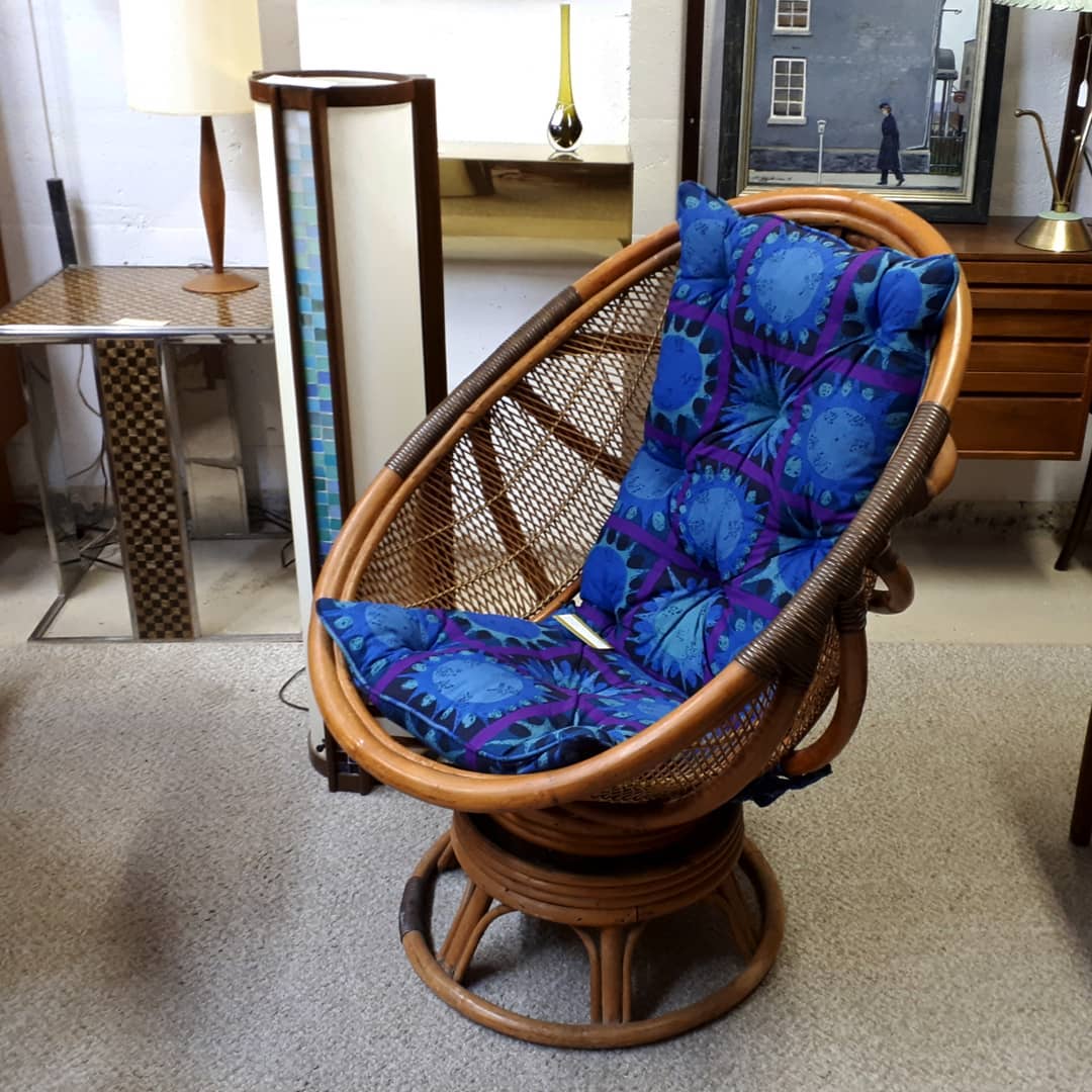 FOUNDDESIGN » » Rattan Swivel Chair